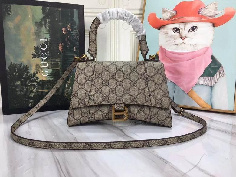 Gucci Handbags 210